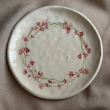Load image into Gallery viewer, Bouquet in Clay Plate Making | Pottery Class Auckland 28 March 2-4pm